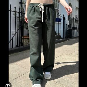 brandy melville anastasia green sweatpants